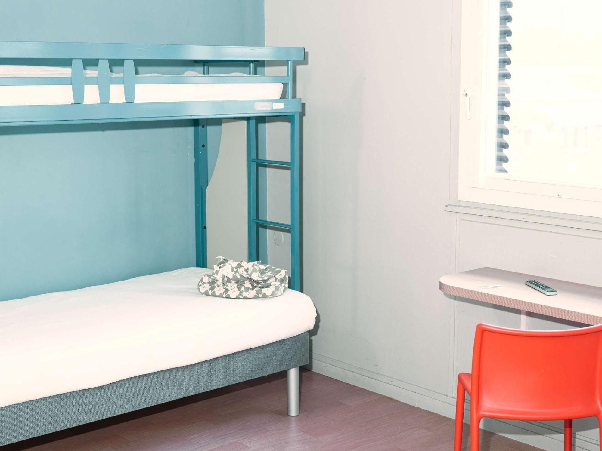 Ibis Budget Thonon Les Bains Екстериор снимка