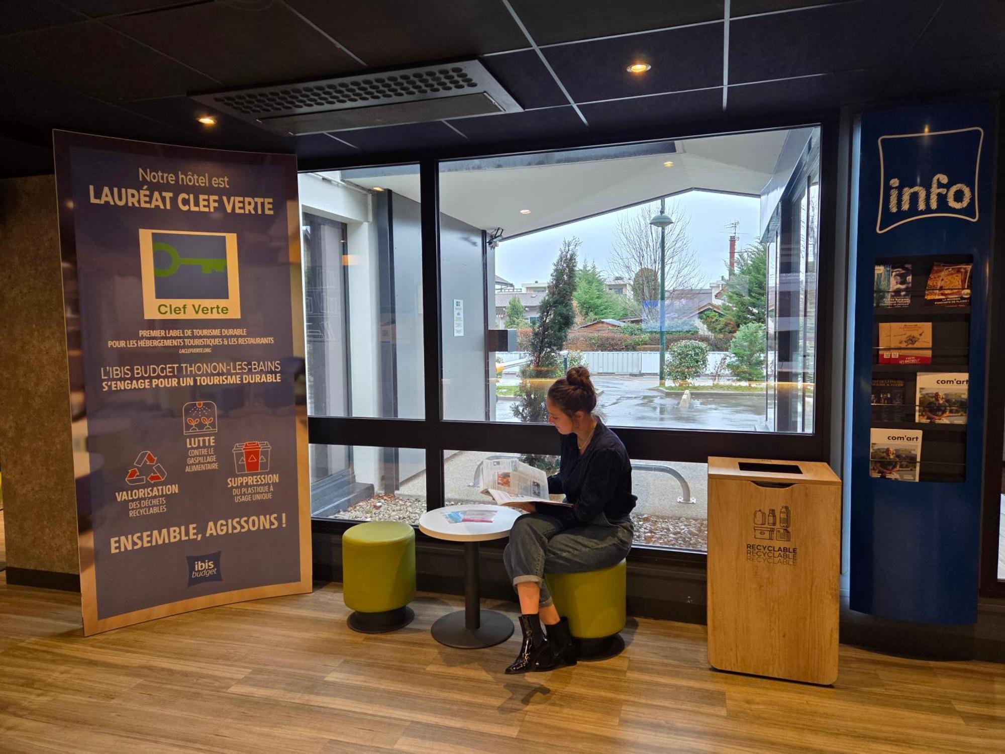 Ibis Budget Thonon Les Bains Екстериор снимка