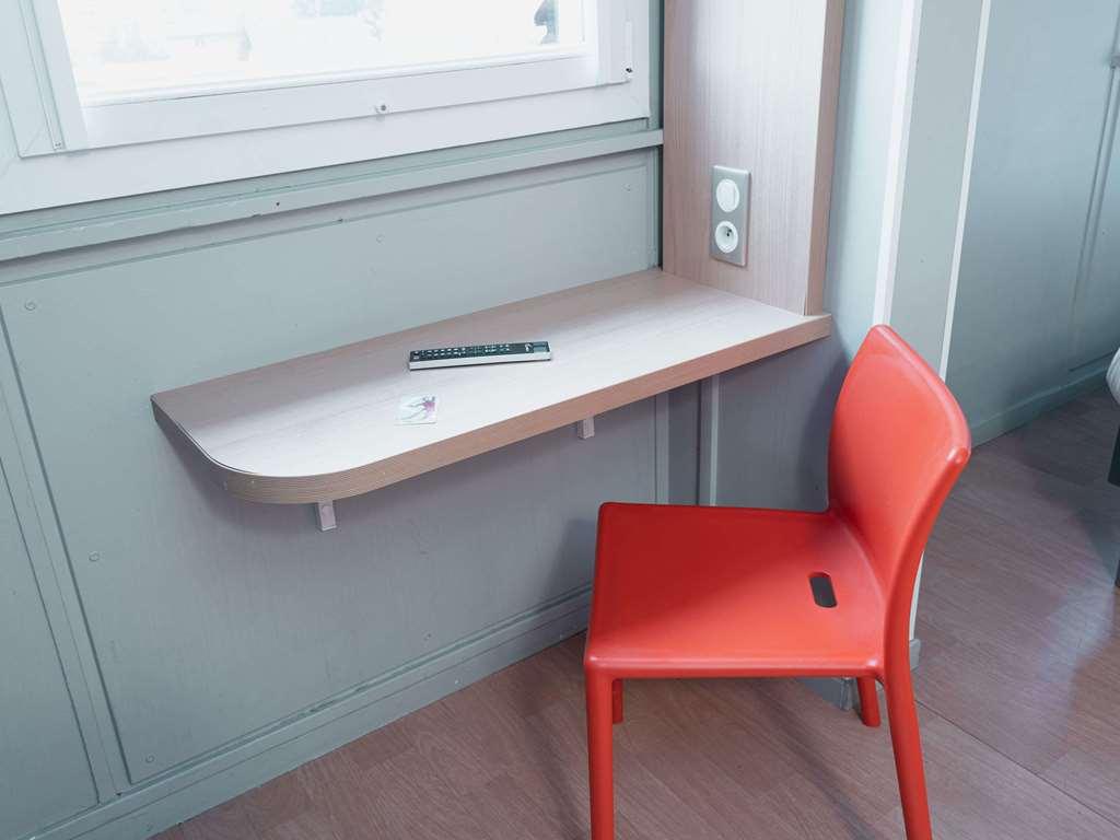 Ibis Budget Thonon Les Bains Стая снимка