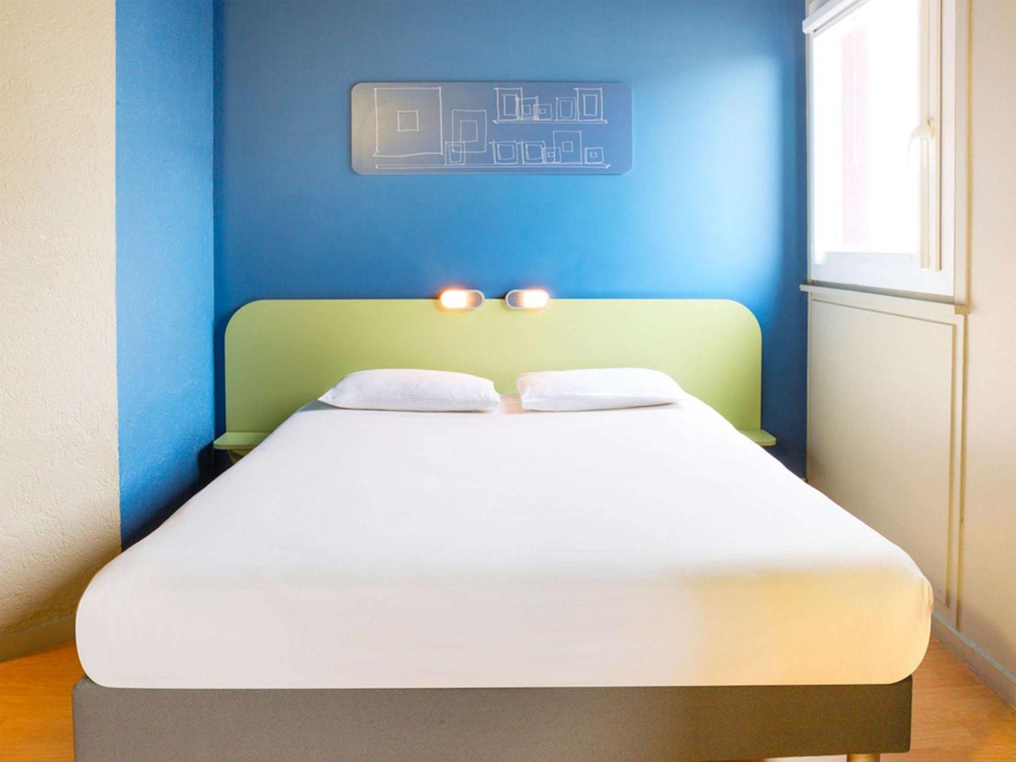 Ibis Budget Thonon Les Bains Екстериор снимка