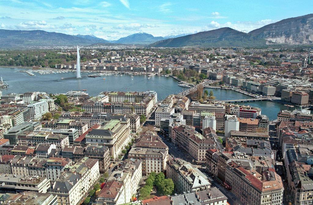 Ibis Budget Thonon Les Bains Екстериор снимка