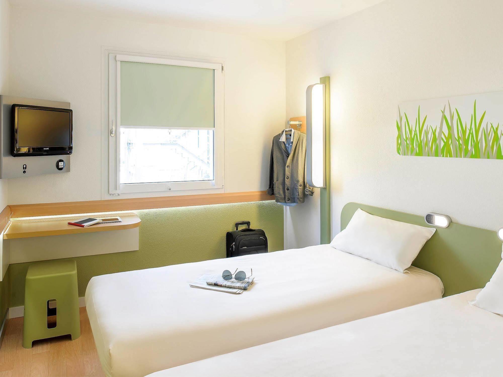 Ibis Budget Thonon Les Bains Екстериор снимка